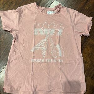 Kiss Light Pink Graphic Tee